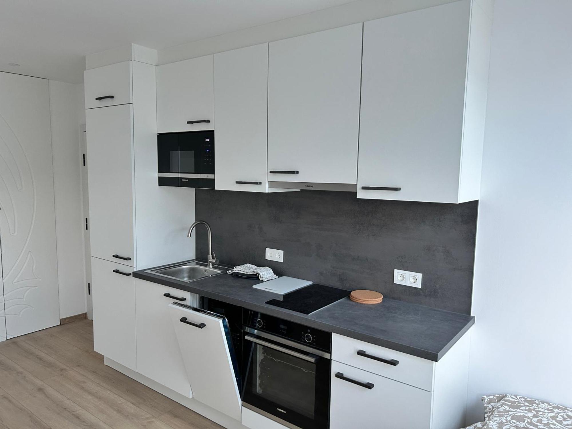 Asp Modern Apartments With Balcony & Free Parking Wenen Buitenkant foto