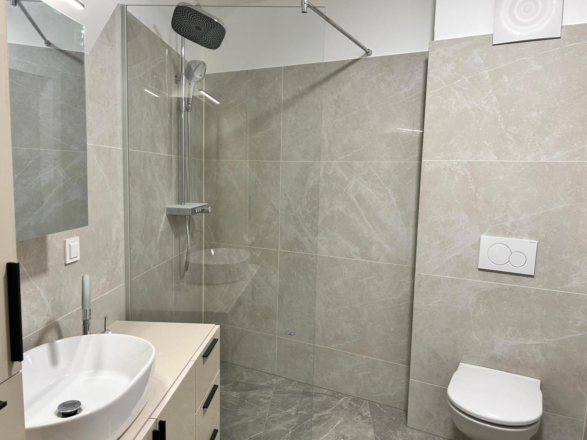 Asp Modern Apartments With Balcony & Free Parking Wenen Buitenkant foto